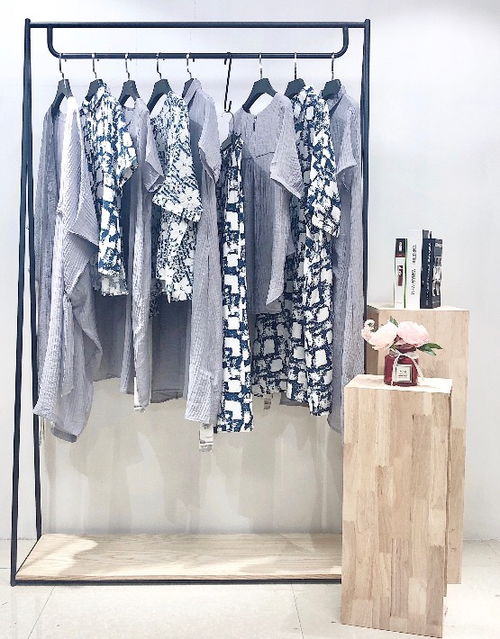 【品牌折扣女裝簡(jiǎn)約連衣裙尾貨批發(fā)精品女裝批發(fā)】-